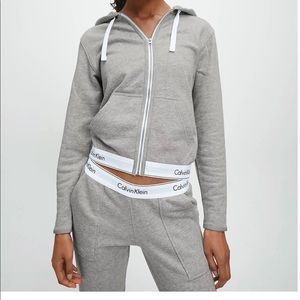 Calvin Klein Cropped ZIP Up Hoodie